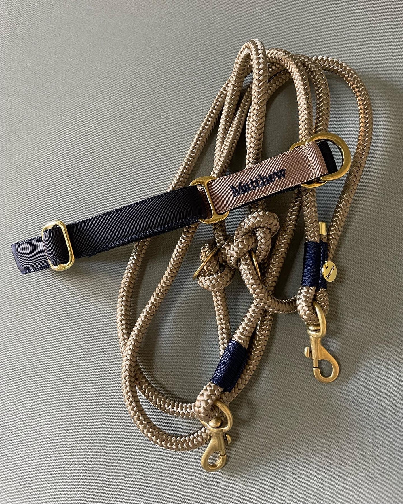 4wayショルダーロープリード8mm 小型犬用 – Barkers